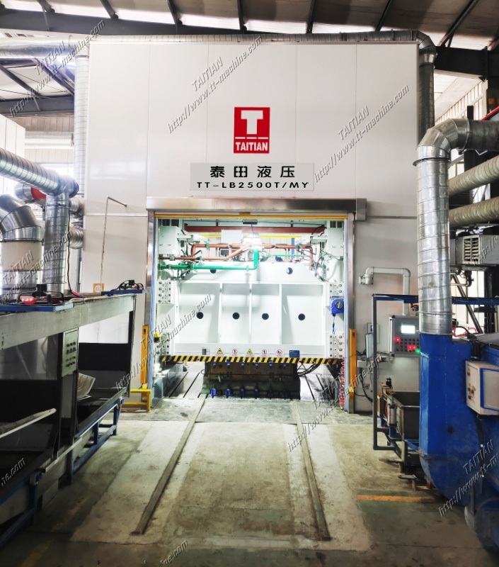 Otomobil iç parçaları için 2500T SMC Şekillendirme Hidrolik Pres
